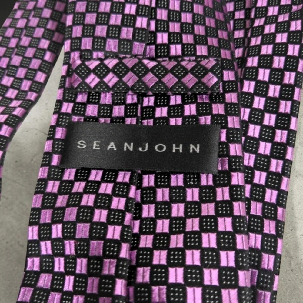 Sean John Silk Tie Mens Pink Black Checkered Grid Square Pattern VTG Y2K 3.5